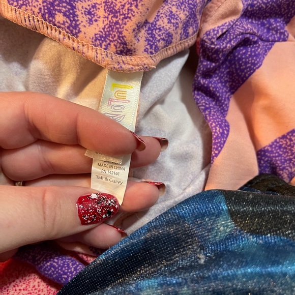 Lula Roe legging - Picture 2 of 3